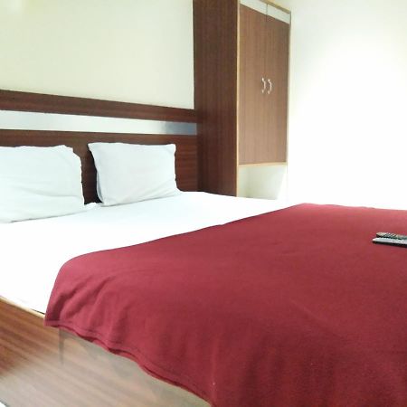 Hotel Adarsh Residency Tirupati Zewnętrze zdjęcie