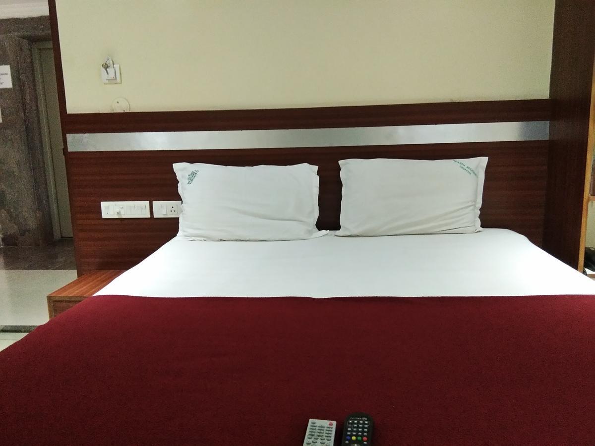 Hotel Adarsh Residency Tirupati Zewnętrze zdjęcie