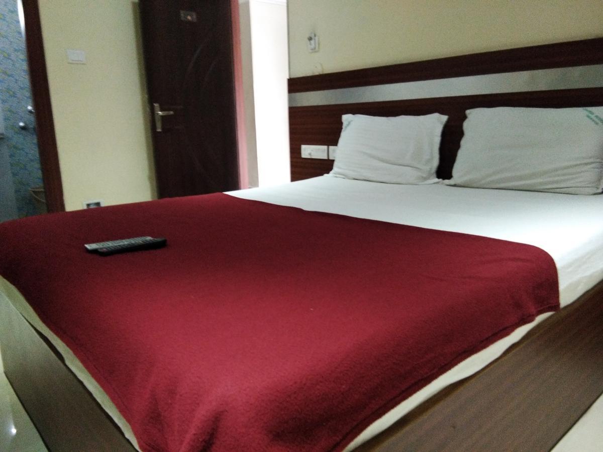 Hotel Adarsh Residency Tirupati Zewnętrze zdjęcie