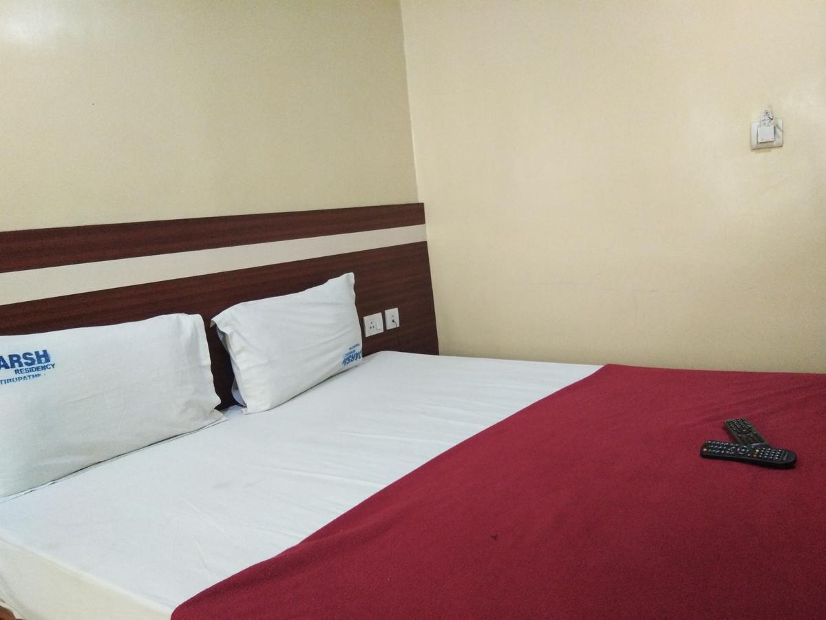 Hotel Adarsh Residency Tirupati Zewnętrze zdjęcie